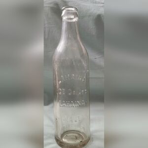 LAHAINA ICE CO. LTD SODA BOTTLE MAUI  Vintage HAWAII SODA Bottle